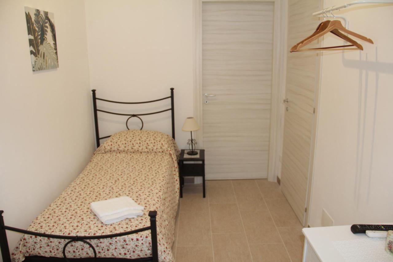 Cataldi'S Rooms Noto Exterior foto